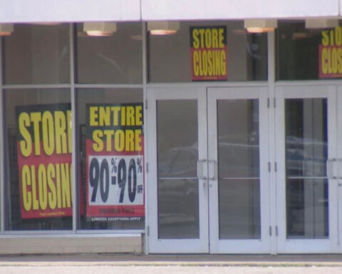 Ford City Mall permanently closing on Monday