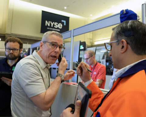 S&P 500, Nasdaq close lower, dragged by Alphabet and megacap tech; focus on Iran