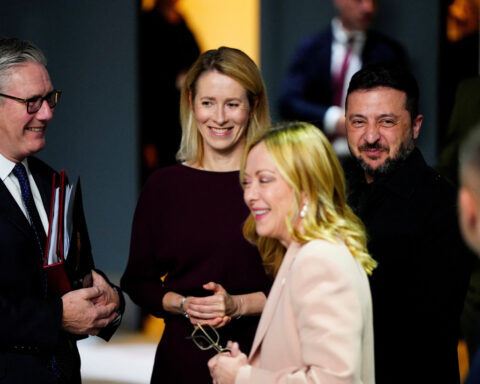 European leaders offer warm farewell to Britain's Starmer
