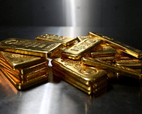 ‘Pure’ New Zealand chases gold as record prices burnish allure