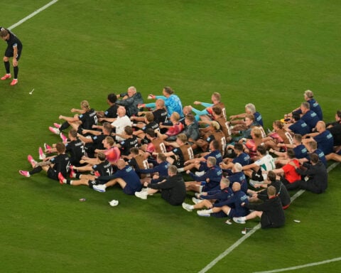 Erling Haaland scores 2 more goals and Norway beats Senegal 3-2 to reach World Cup round of 32