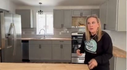 Woman forced to pay nearly $900 in utility bills owed by home's previous owners