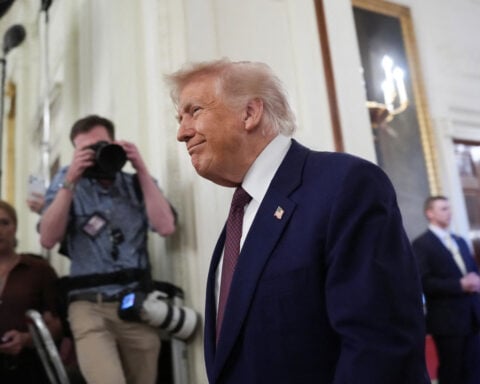 Trump effort to expand speedy deportations of migrants can proceed, appeals court rules