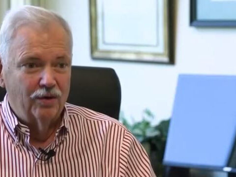 Former sheriff weighs in after man accused of stealing police cruiser in a now-viral video
