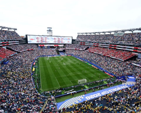 Soccer-World Cup turnout defies concerns, as Americans flock for the spectacle