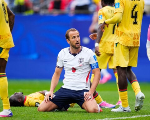 England and Ghana play to 0-0 draw at World Cup despite flurry-filled final minutes