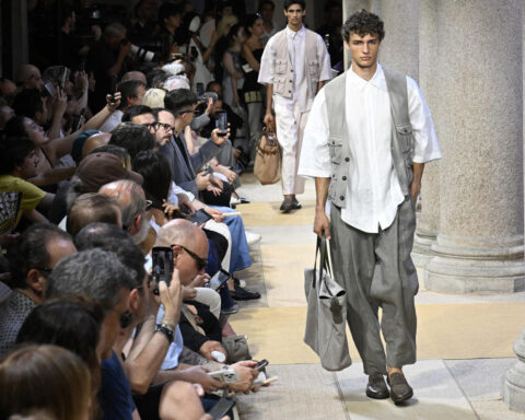 Brooches, pins and feather boas: Next summer, men will be delightfully decorated