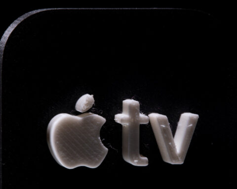 Apple aims for better and more entertainment offerings, executive Cue says 