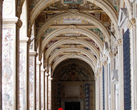 Vatican begins 5-year restoration of Raphael Loggia, used by popes and presidents