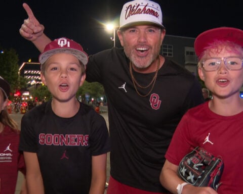 Oklahoma wins 2026 CWS as fans cherish one last day of the tournament