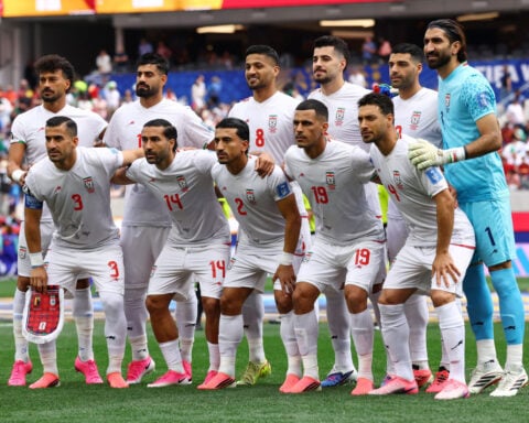 Soccer-Iran says U.S. airport delay holds up World Cup delegation