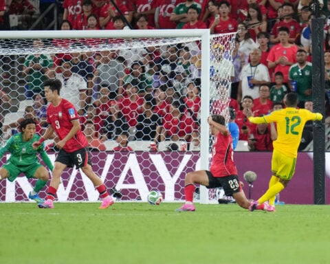 South Africa reaches World Cup knockout round for 1st time with 1-0 win over South Korea