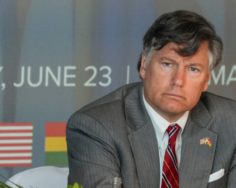 US says it is mobilizing assistance for Venezuela after earthquakes
