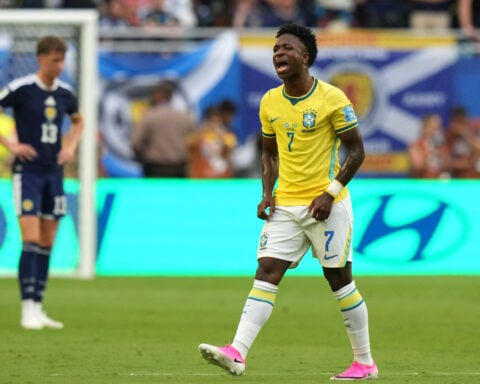 Vinícius Júnior silences critics with 2 more goals, giving him 4 in this World Cup for Brazil