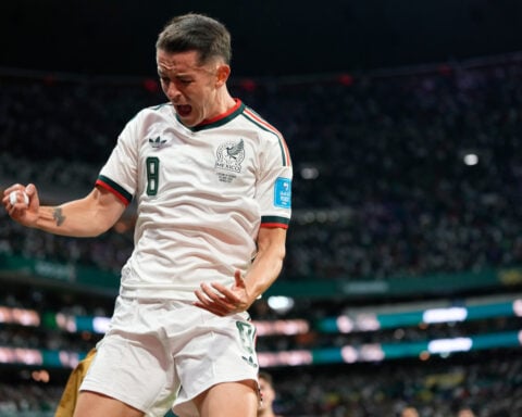 Mexico beats Czech Republic 3-0 to win all 3 World Cup group-stage matches for 1st time