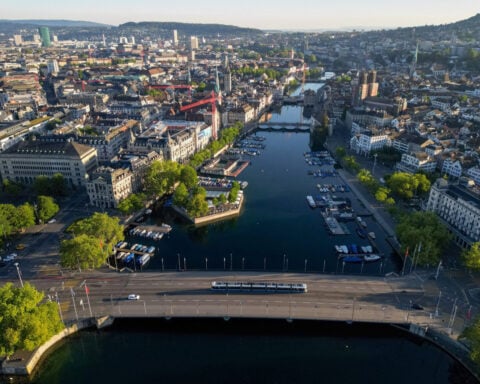 IMF sees growth slowing in Switzerland before 2027 rebound