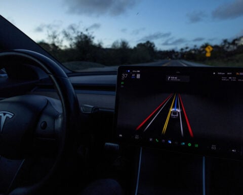 US proposes to drop brake pedal requirements for self-driving vehicles