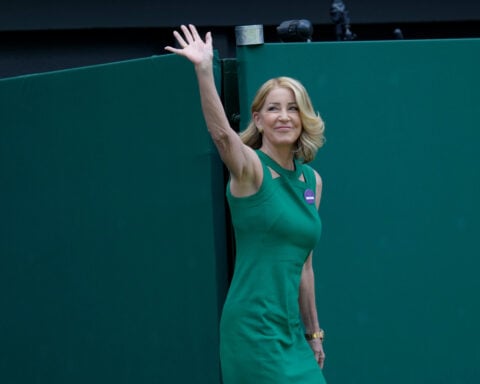 Tennis Hall of Famer Chris Evert says she will miss Wimbledon after recurrence of ovarian cancer