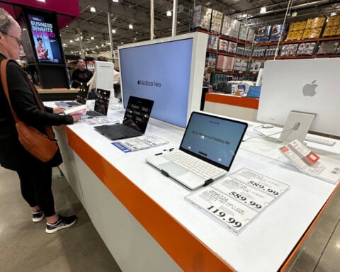 Apple increases prices for Macs and iPads, blaming a shortage of memory chips