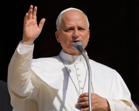 Pope Leo XIV receives World Series baseball from former White Sox catcher A.J. Pierzynski