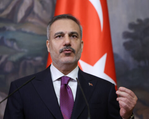 Turkey, Venezuela discuss aid after deadly earthquakes, source says