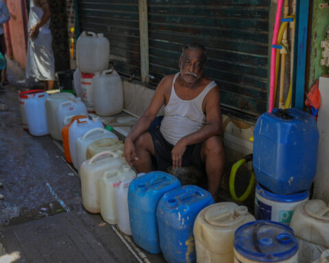 Delayed rains bring water shortages to cities and uncertainty to farms across India