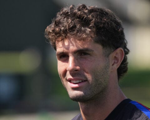 Soccer-Pulisic on the bench as U.S., Turkey make wholesale changes