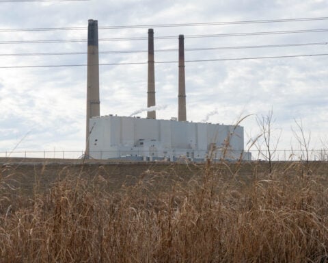 US court rejects EPA bid to ease regulations for coal-fired power plants