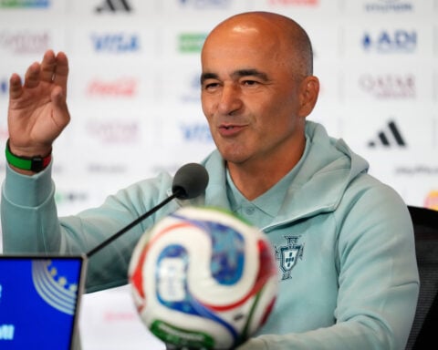 The sounds of Dua Lipa interrupt Portugal coach Roberto Martínez's World Cup news conference