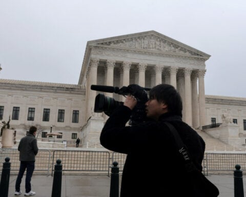 Trump administration asks US Supreme Court to endorse immigration detention policy