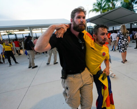 Colombia fans return to Hard Rock Stadium nearly 2 years after chaotic scene at Copa America final