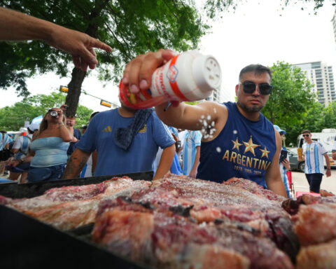 There's a beef about beef at the World Cup, as Argentina fans pour into Texas