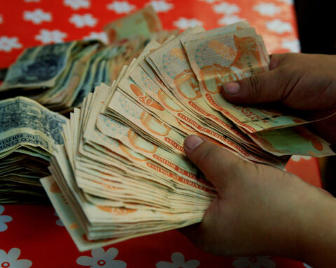 Bolivia ends 15-year dollar peg in attempt to restore economic stability
