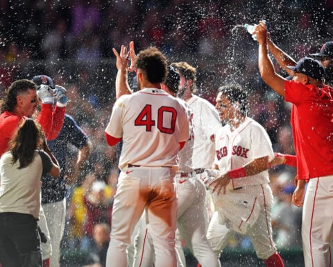 Red Sox rally past Yankees 5-4 in 10 innings to complete 4-game sweep after Gray loses no-hit bid