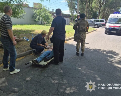 Russian attacks in major Ukrainian cities kill 10, officials say