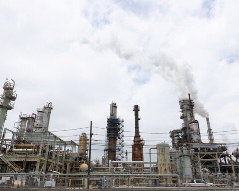 US drives rise in global emissions as utilities turn back to coal, report shows