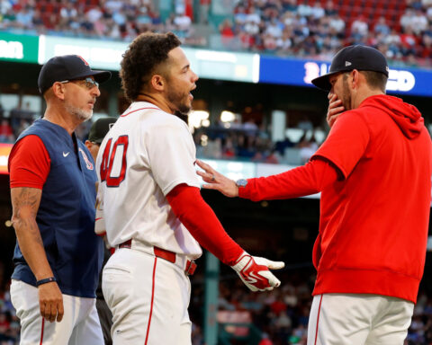 A bat flip, a shout of 'Venezuela' and tears for home as Red Sox 1B Willson Contreras plays on