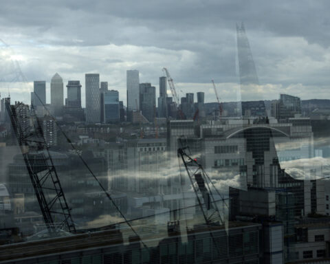 UK economy grows as expected before Iran war impact, ONS data shows