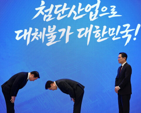 Samsung, SK Hynix mega South Korea chips gamble tests optimism of AI cycle
