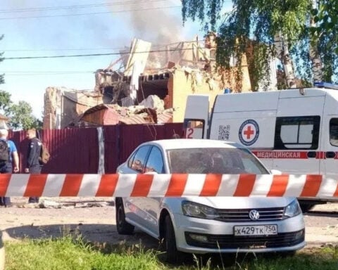 Ukraine launches major drone attack on Moscow, hitting a satellite center and killing a baby