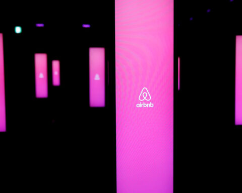 Airbnb must face Los Angeles lawsuit alleging price gouging during 2025 wildfires