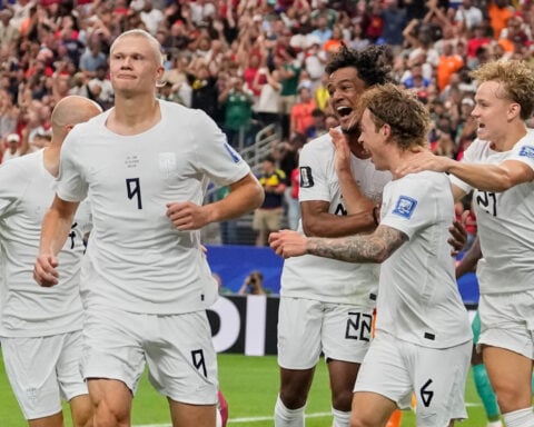 Haaland scores deciding goal as Norway wins its 1st World Cup knockout game, beating Ivory Coast 2-1