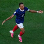 Mbappé scores twice to tie Messi for World Cup lead with 6 goals, France beats Sweden 3-0