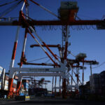 Survey shows Japan's business sentiment improving for a 5th straight quarter