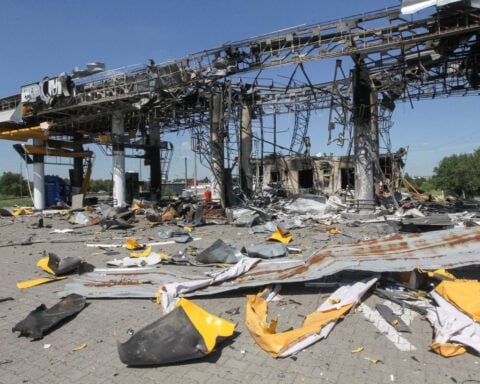 Russia attacks retail fuel stations in Ukraine, killing one, official says
