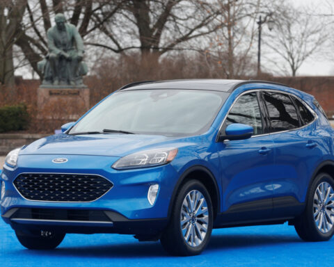 US car sales on cruise control despite pressures