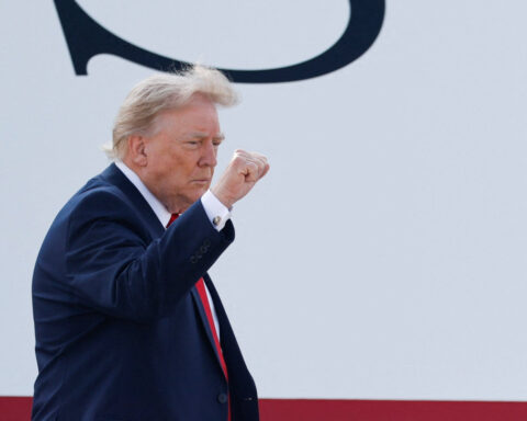 Trump on financial disclosures: Everyone's profiting because stock market is up