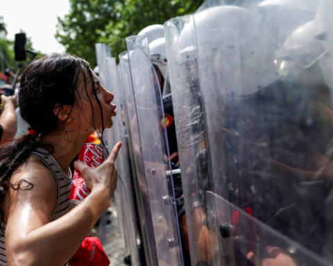 Albanian police use teargas to disperse anti-graft demonstrators