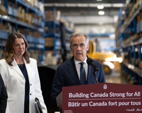 Canada advances Alberta pipeline to Pacific Coast to expand oil exports beyond the US
