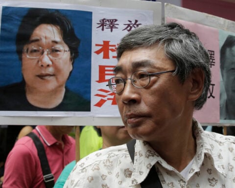 Hong Kong bookseller Lam Wing-kee, seized by Chinese authorities in 2015, dies in Taiwan at 70